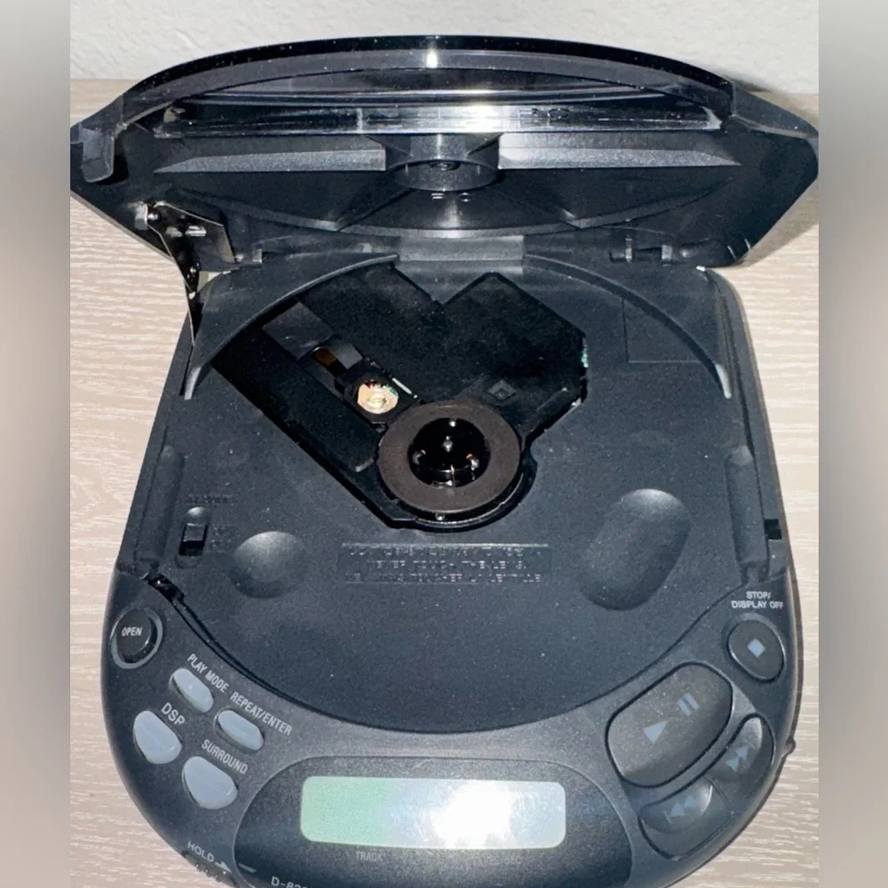 Sony Black ESP Car Discman D-826K Portable Compact CD Player With Accessories